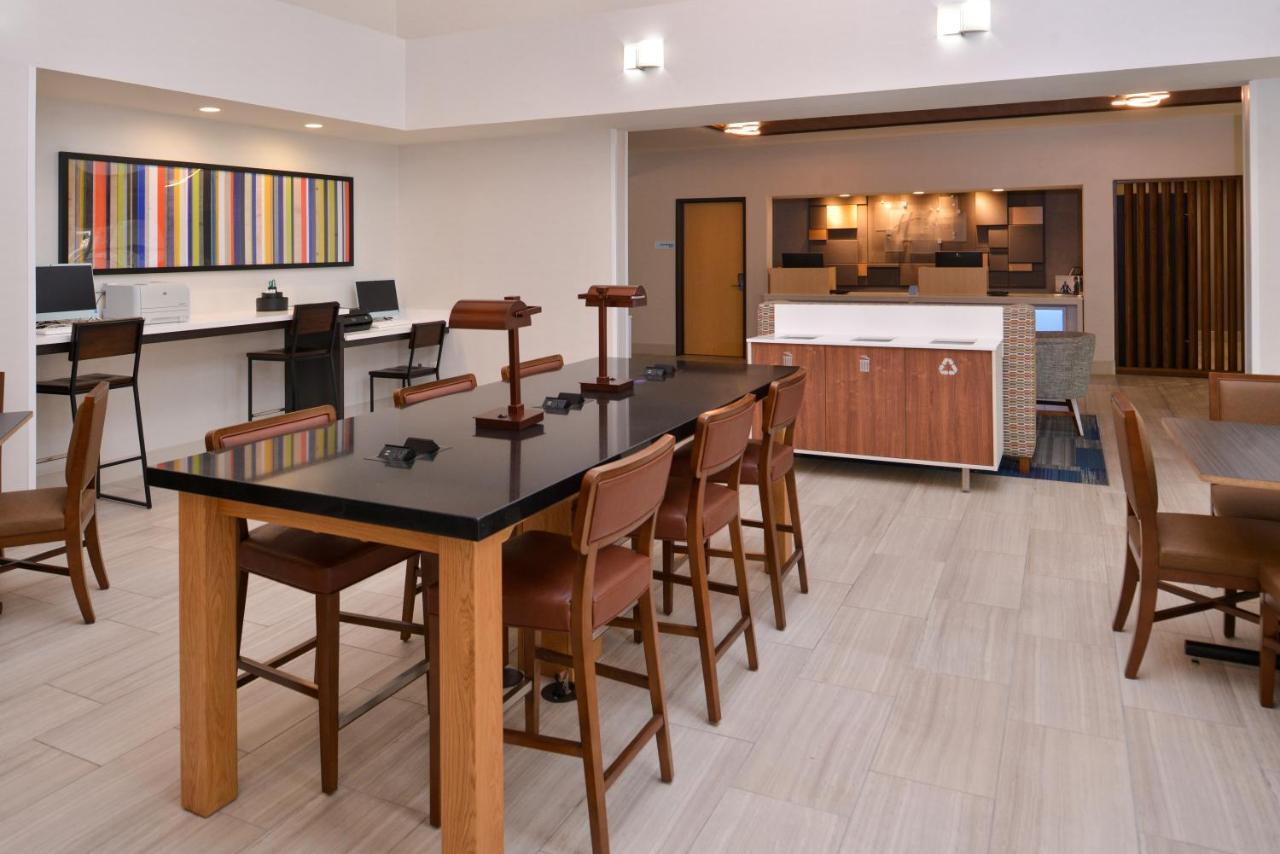 Holiday Inn Express Stockton Southeast By Ihg Ngoại thất bức ảnh