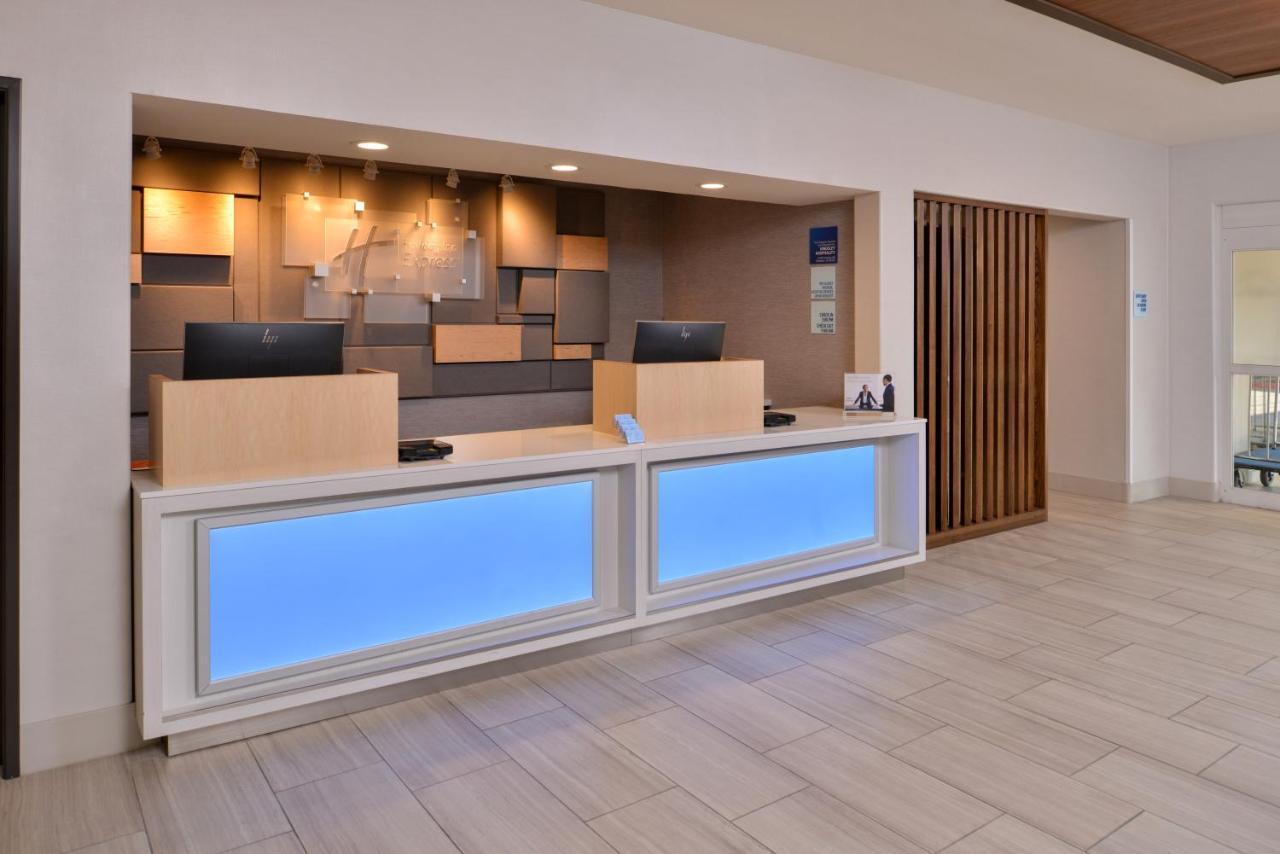 Holiday Inn Express Stockton Southeast By Ihg Ngoại thất bức ảnh